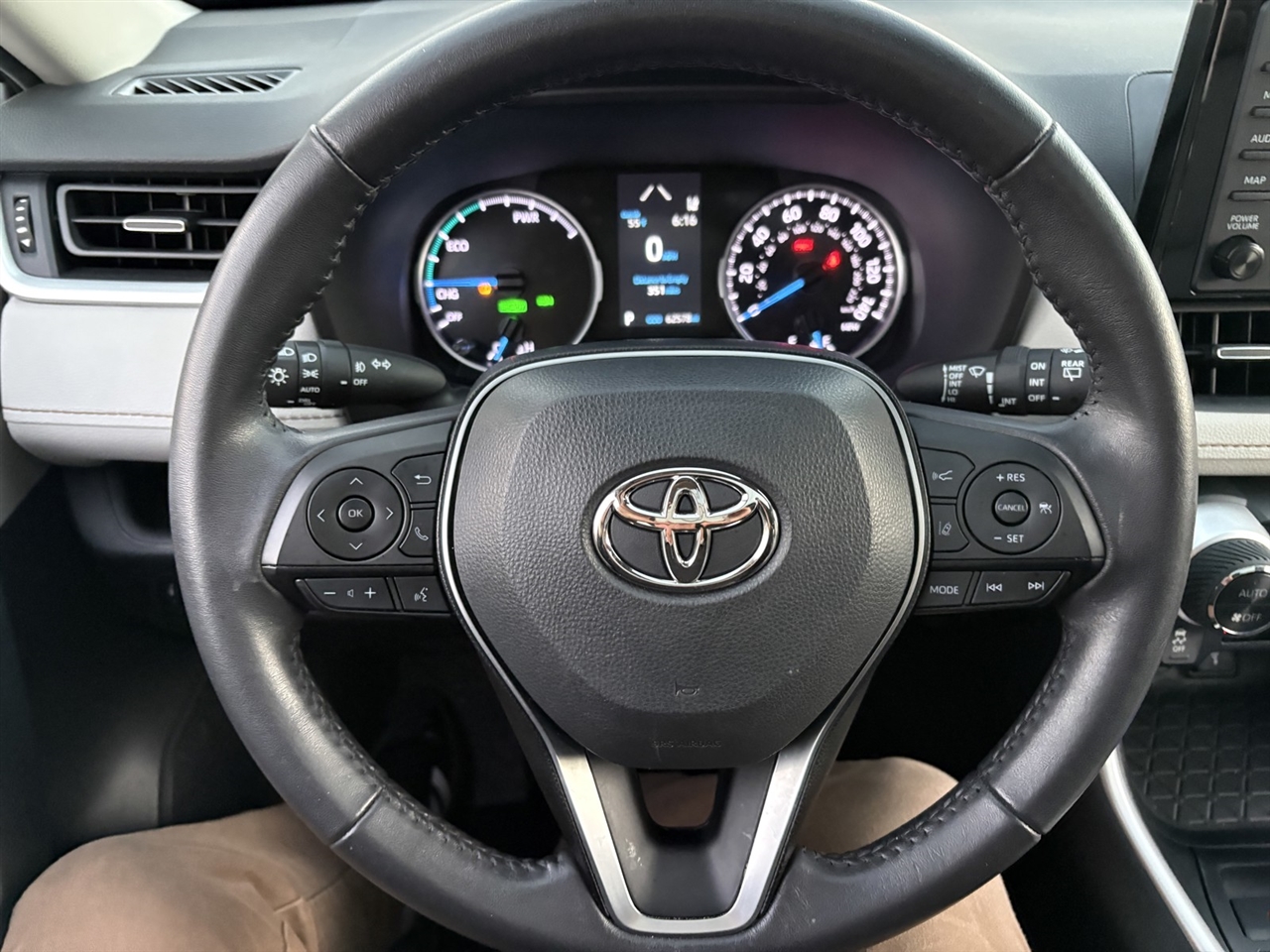 Toyota RAV4 Hybrid XLE Premium 2022