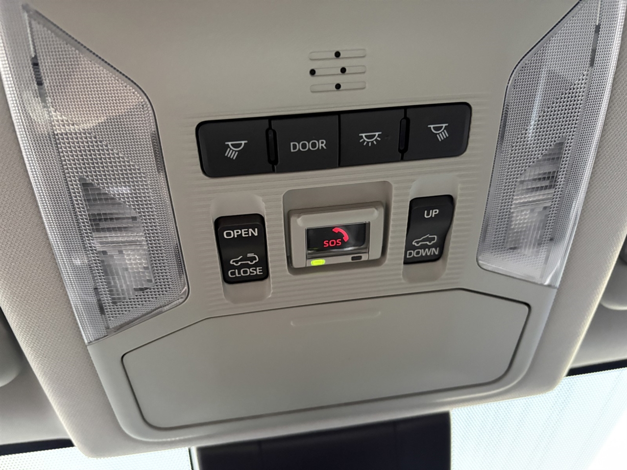 Toyota RAV4 Hybrid XLE Premium 2022