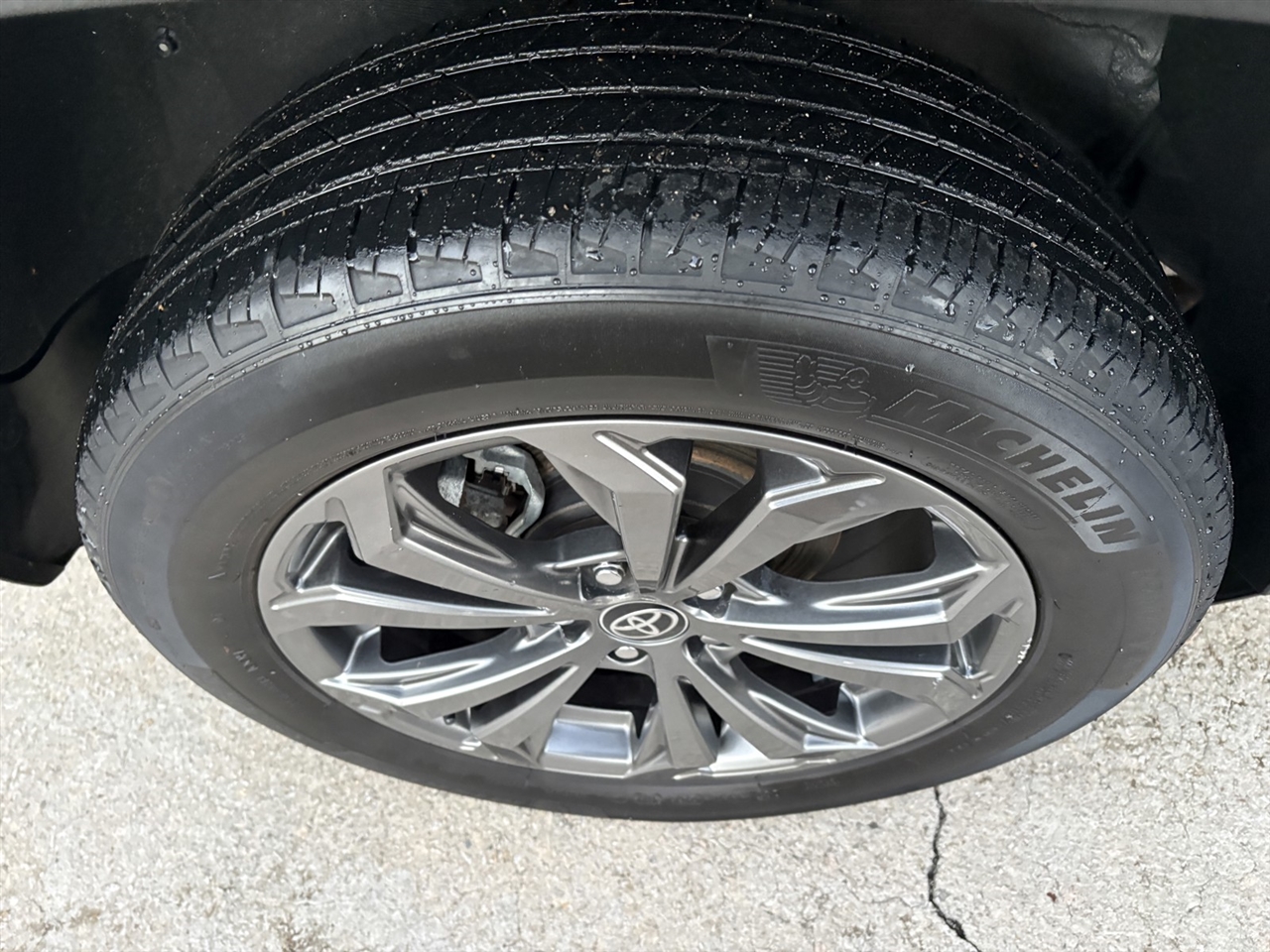 Toyota RAV4 Hybrid XLE Premium 2022