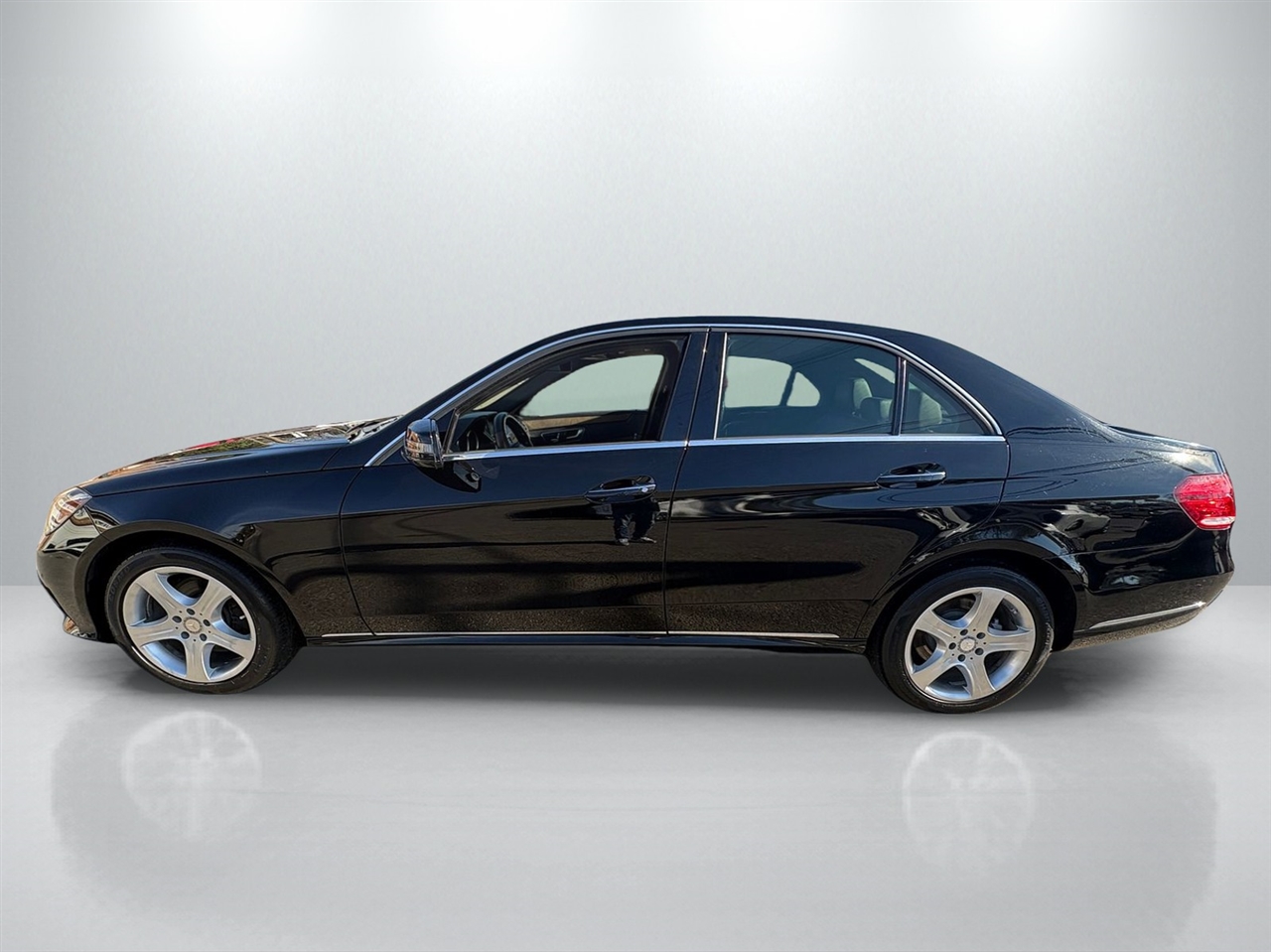 Mercedes-Benz E-Class E350 Sport 4MATIC Sedan 2016