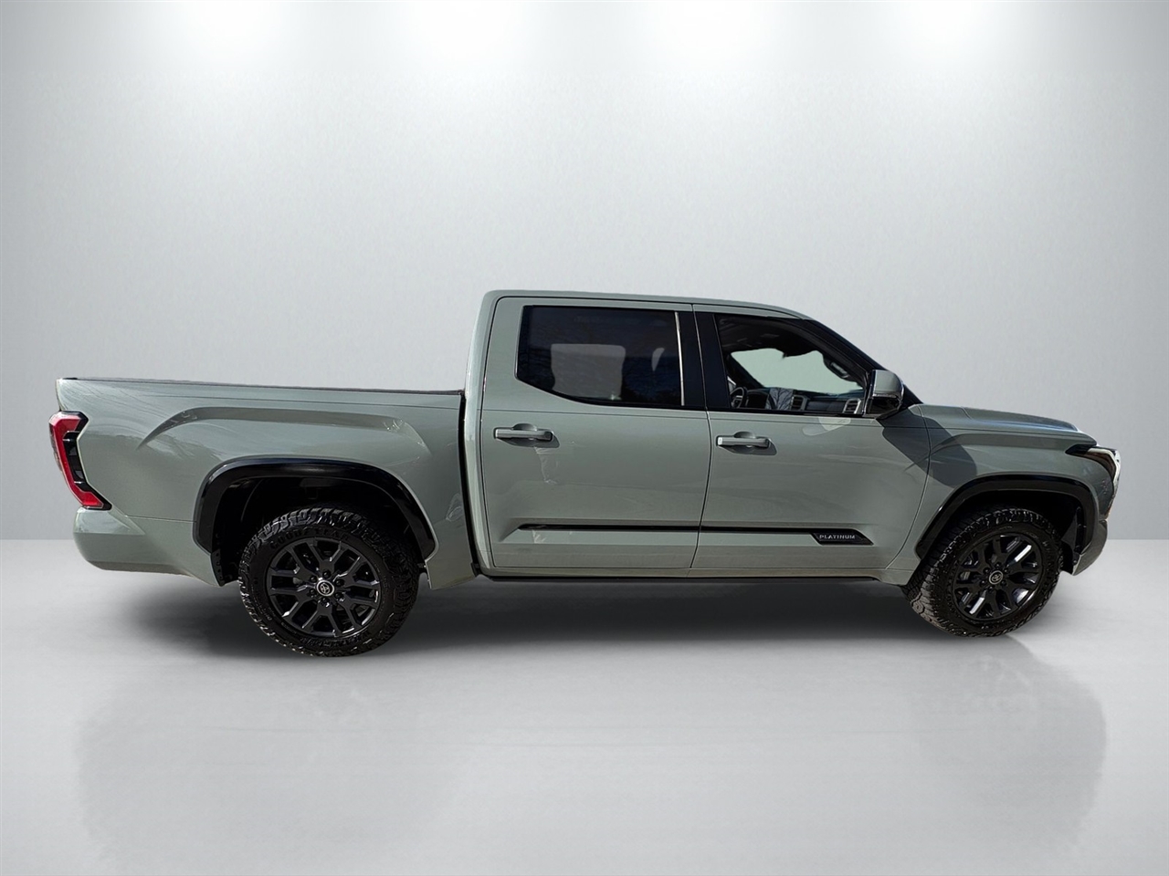 Toyota Tundra Platinum CrewMax 2WD Hybrid 2024