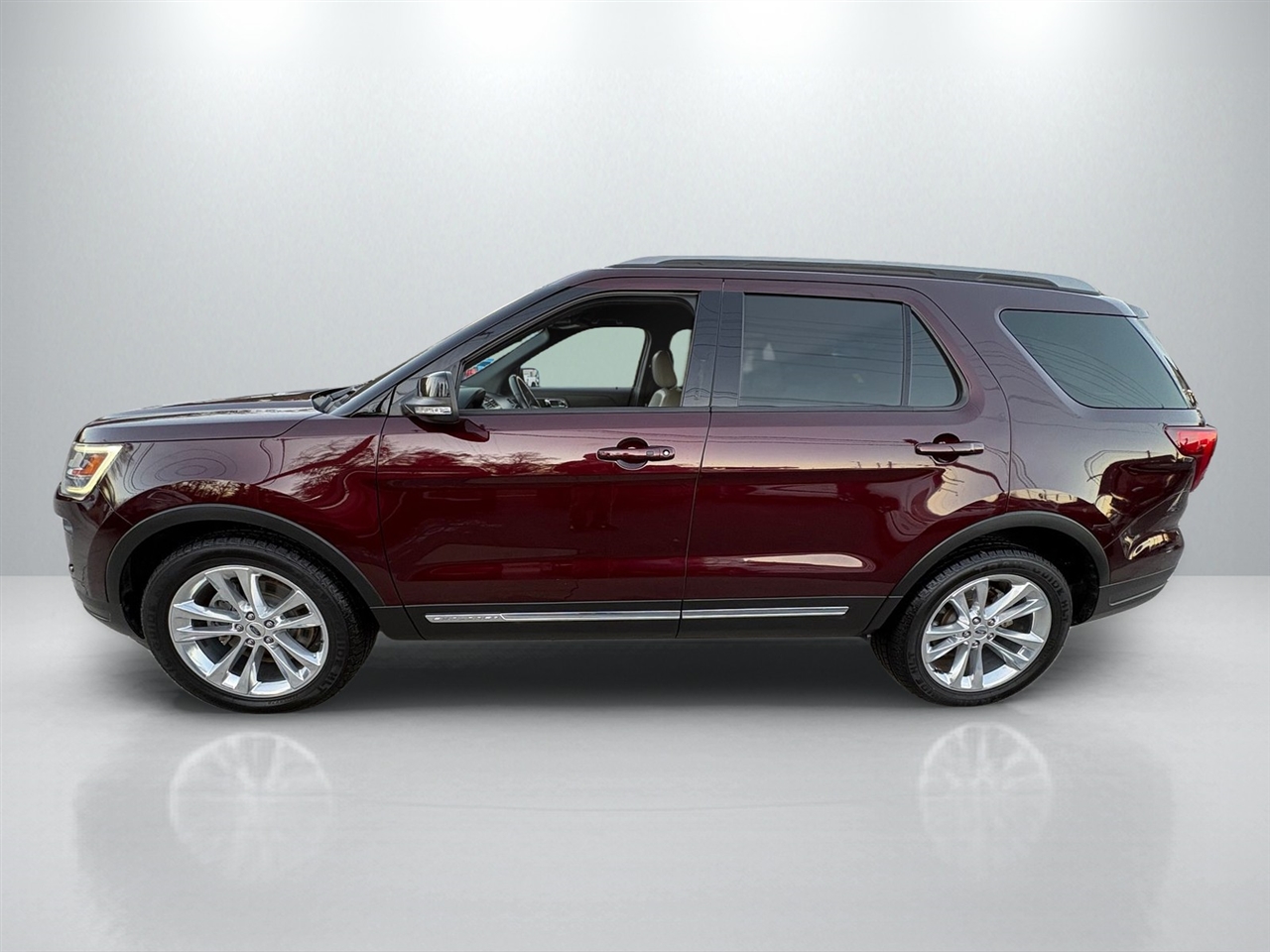 Ford Explorer XLT FWD 2018