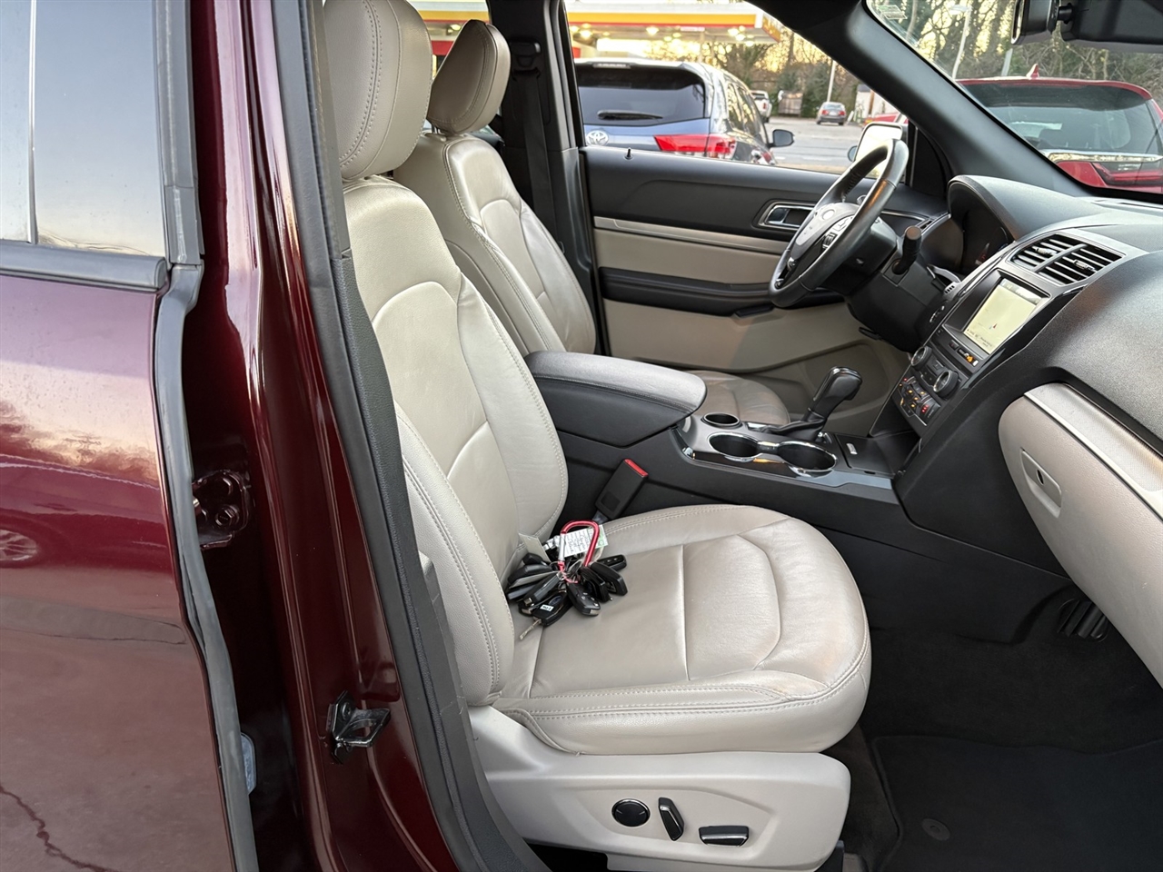 Ford Explorer XLT FWD 2018