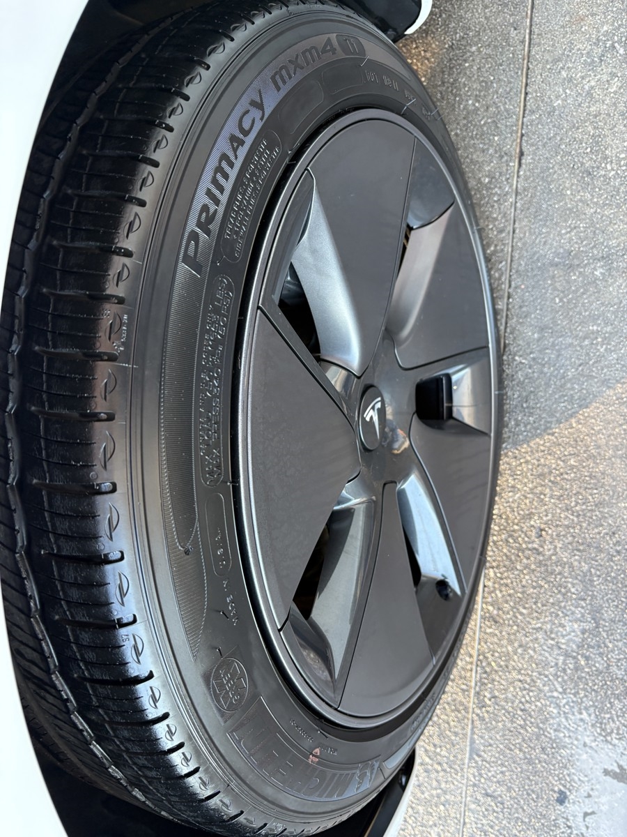 Tesla Model 3 Standard Range Plus 2023