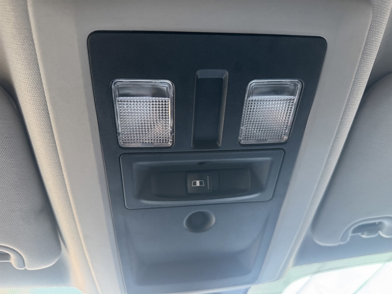 RAM 1500 SLT Quad Cab 4WD 2017