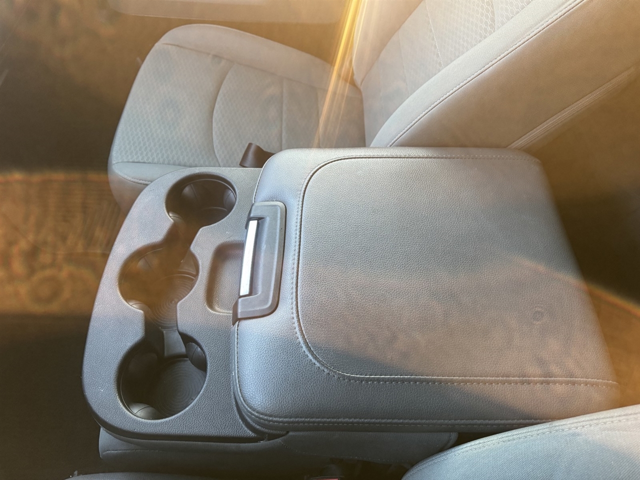 RAM 1500 SLT Quad Cab 4WD 2017