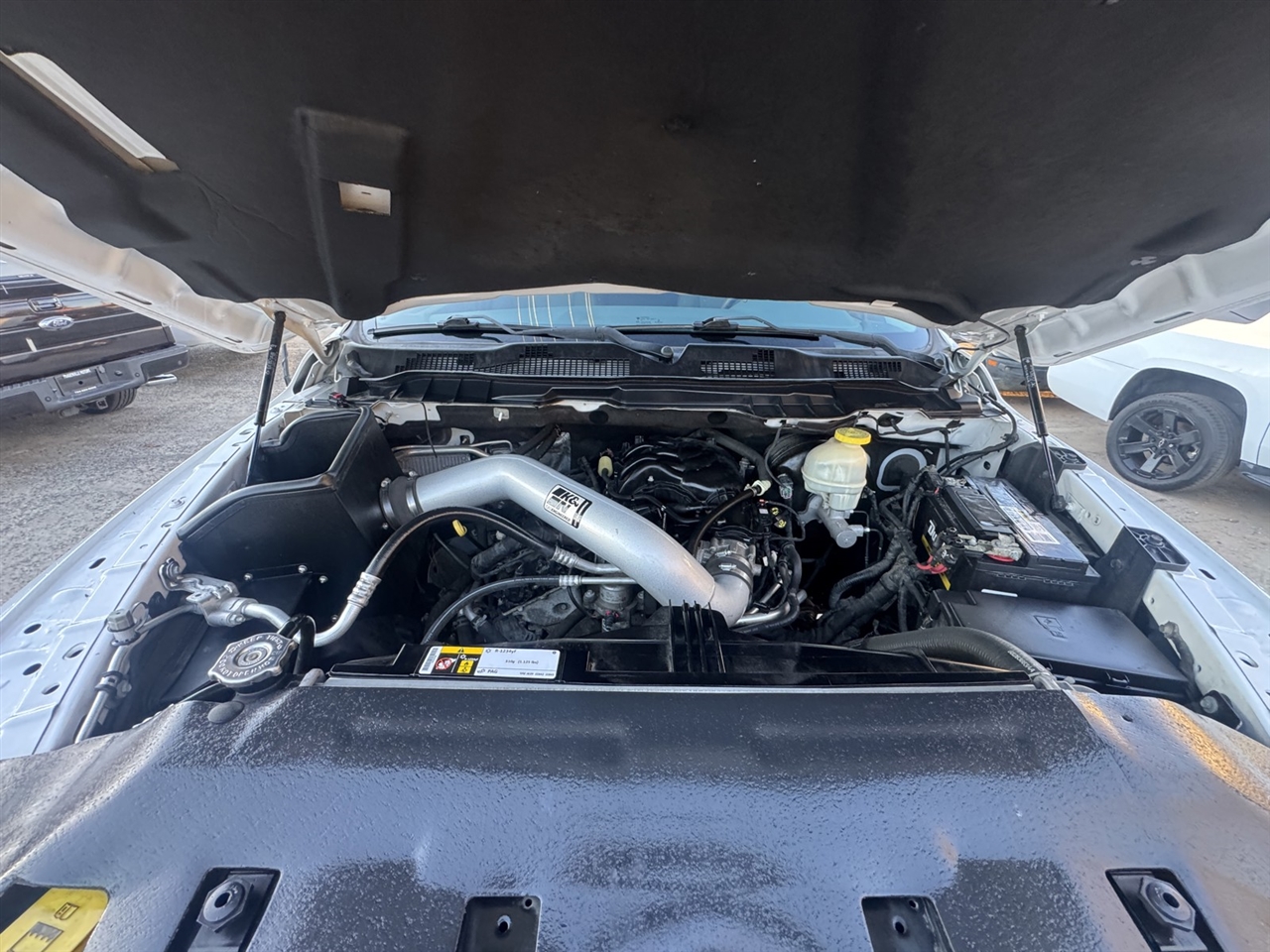 RAM 1500 SLT Quad Cab 4WD 2017