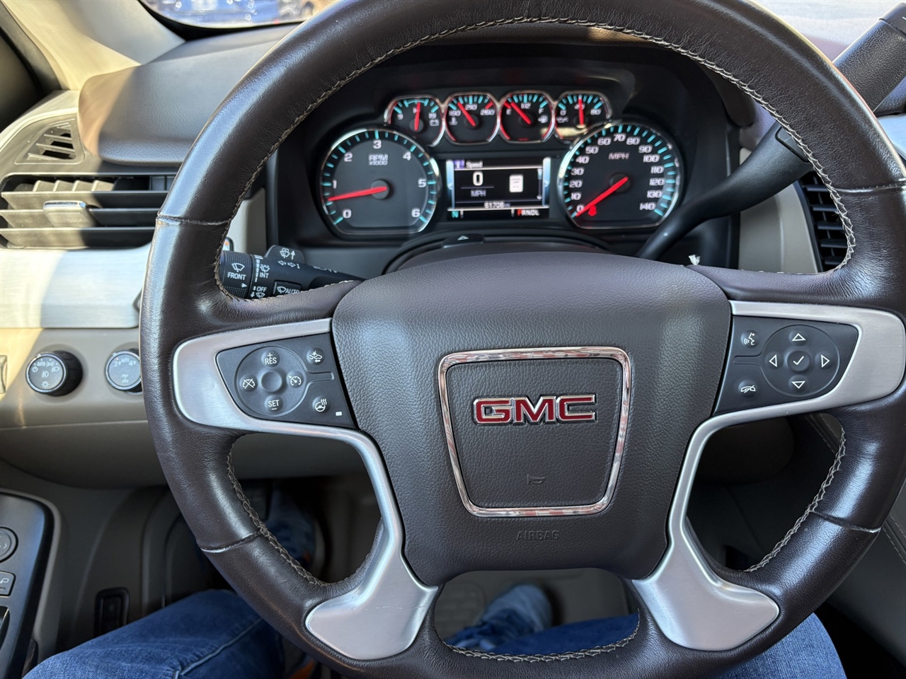 GMC Yukon SLT 4WD 2020