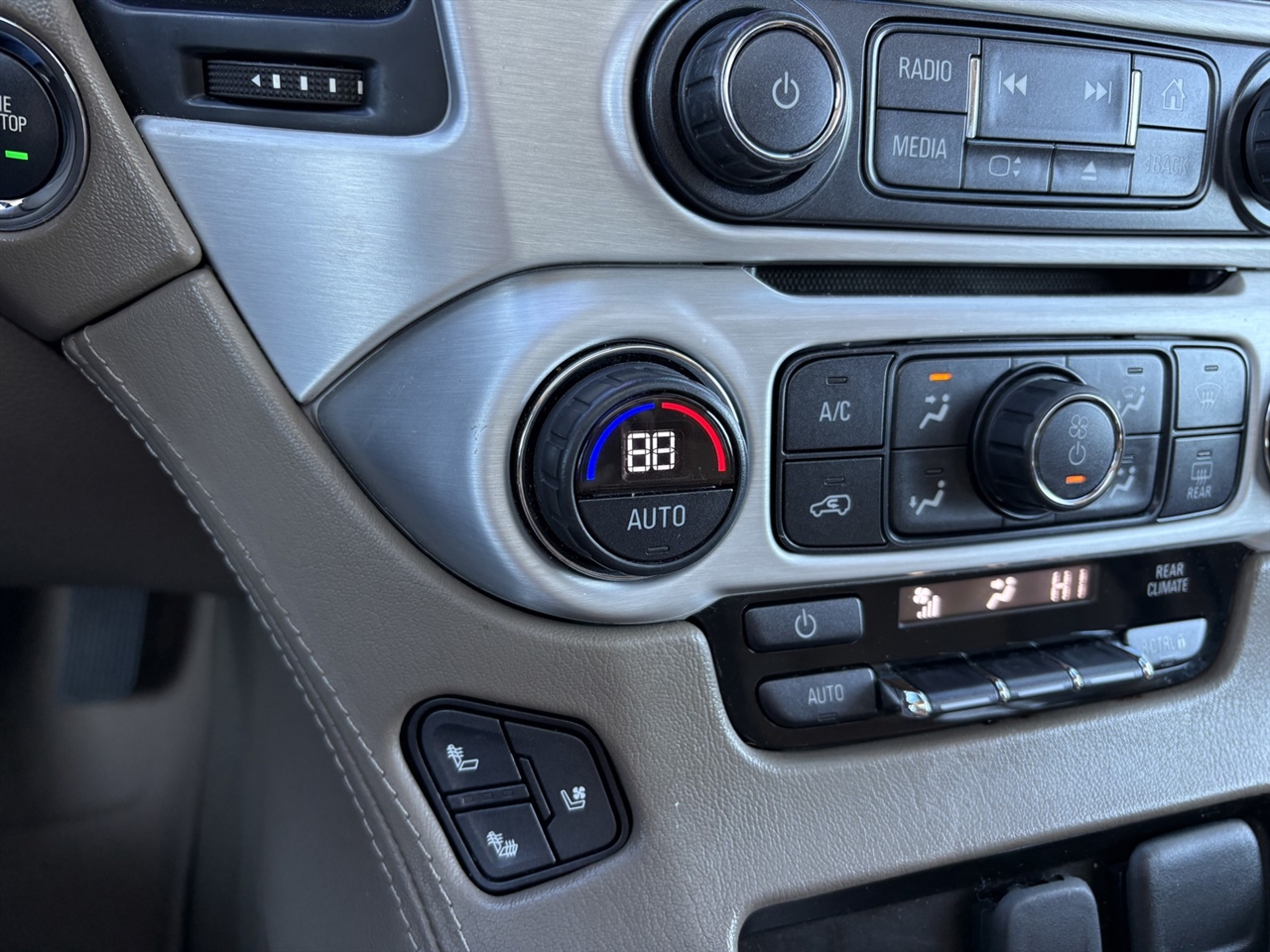 GMC Yukon SLT 4WD 2020