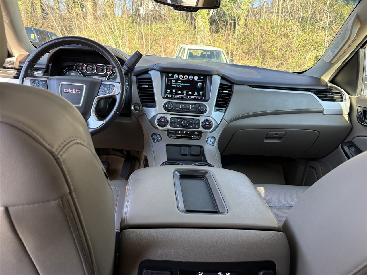 GMC Yukon SLT 4WD 2020