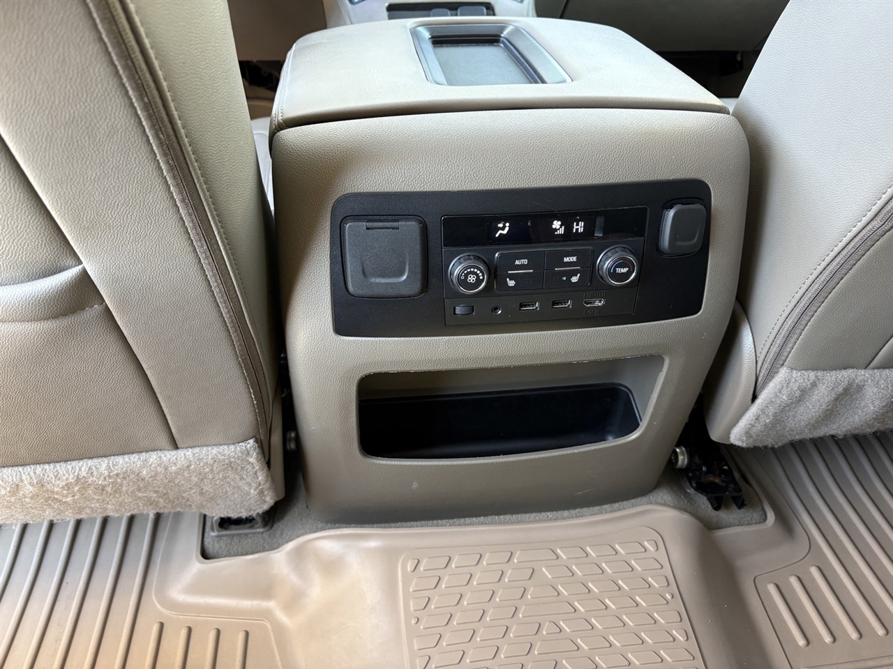 GMC Yukon SLT 4WD 2020