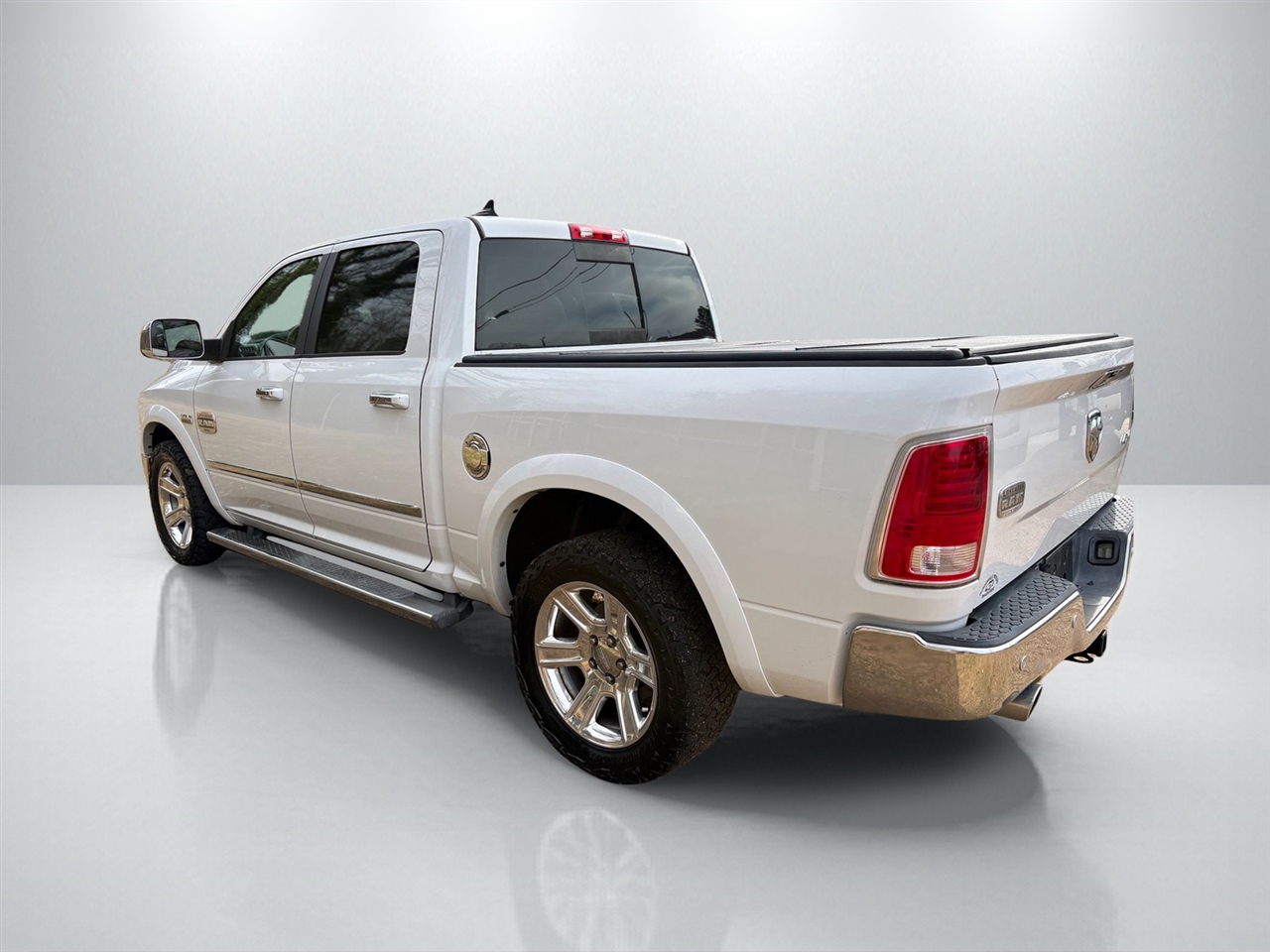 RAM 1500 Longhorn Crew Cab SWB 4WD 2015