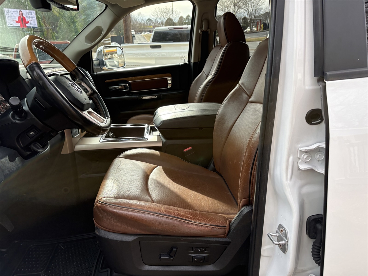 RAM 1500 Longhorn Crew Cab SWB 4WD 2015