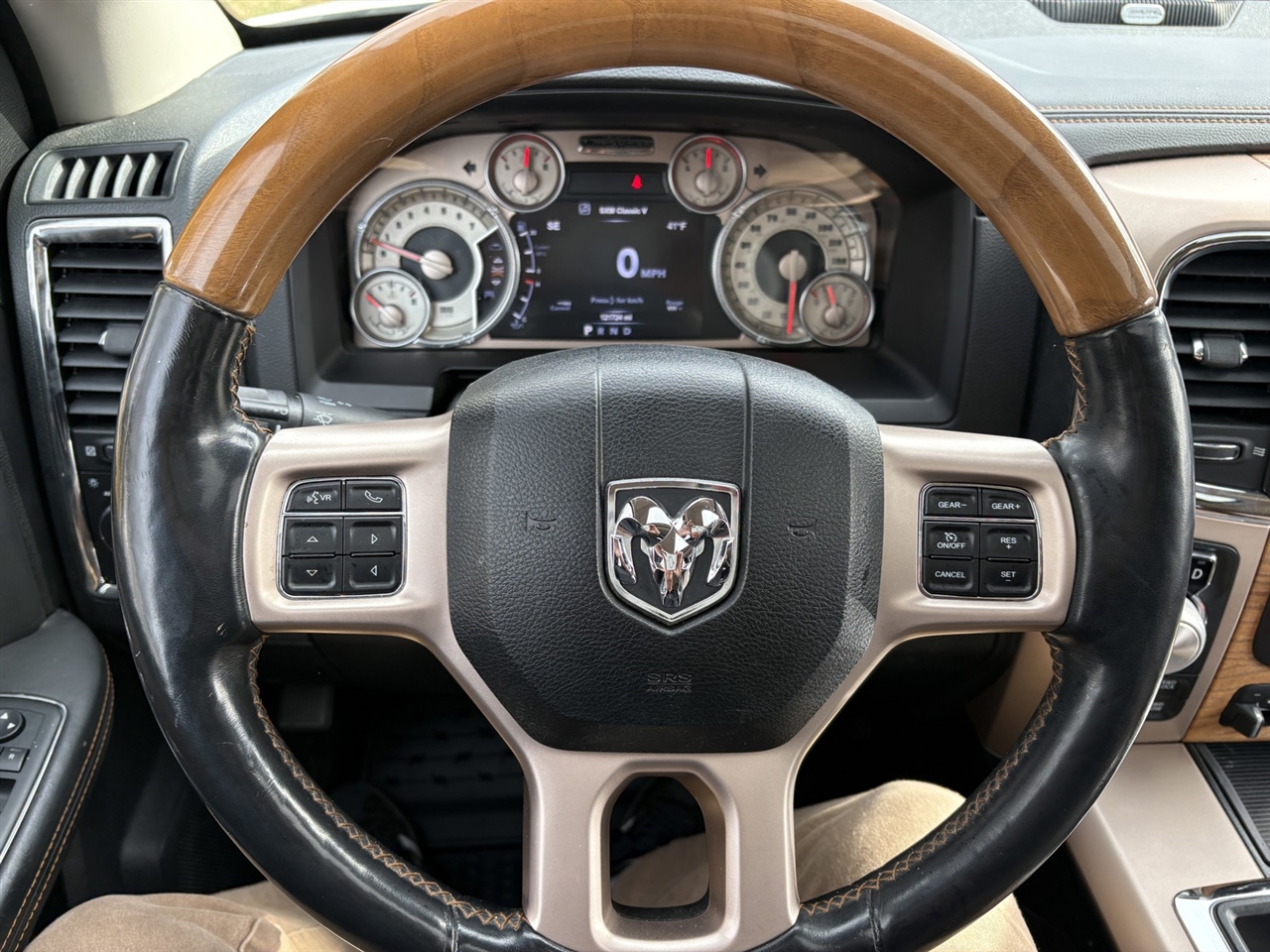 RAM 1500 Longhorn Crew Cab SWB 4WD 2015