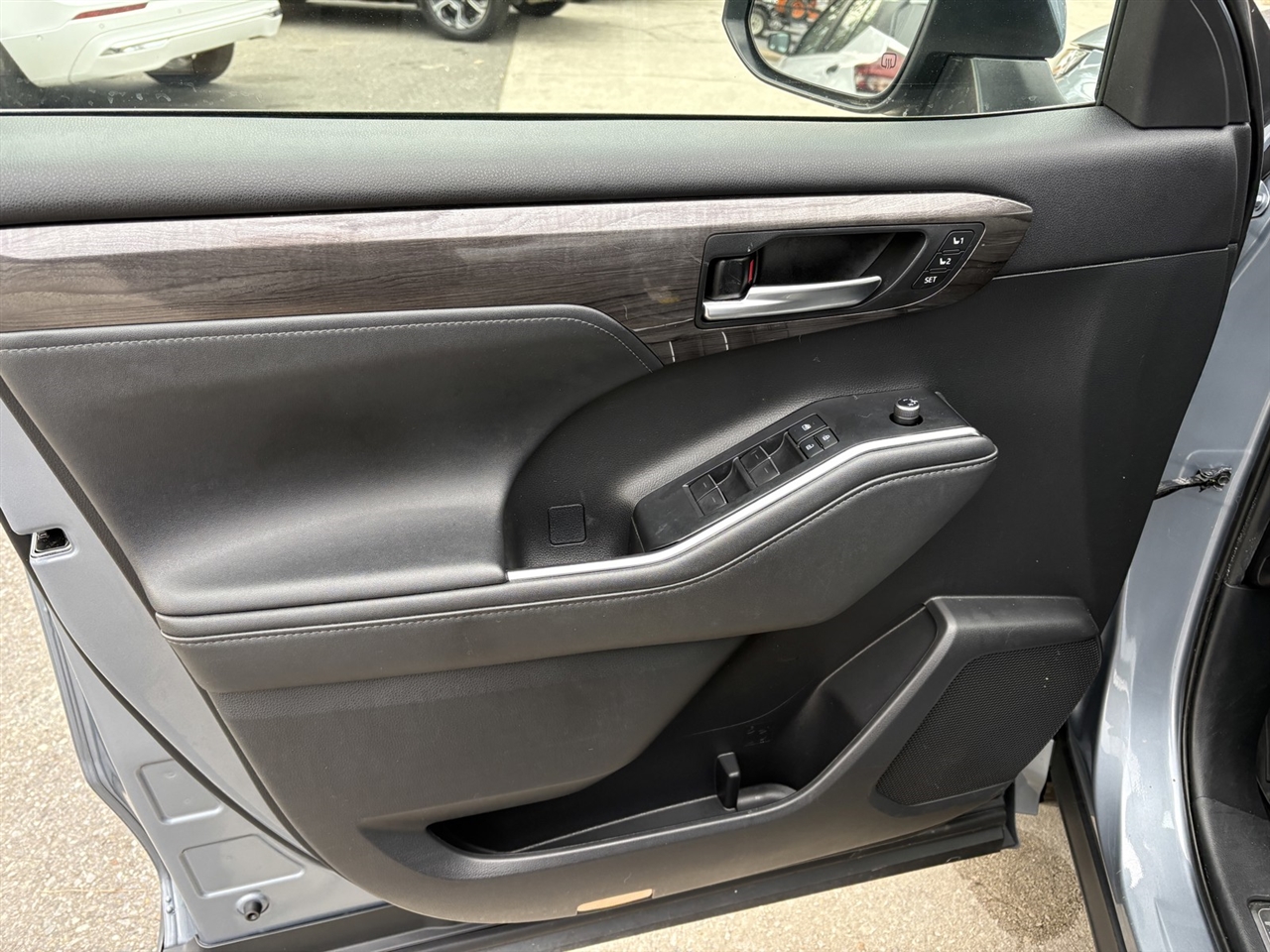 Toyota Highlander Hybrid Platinum AWD 2021