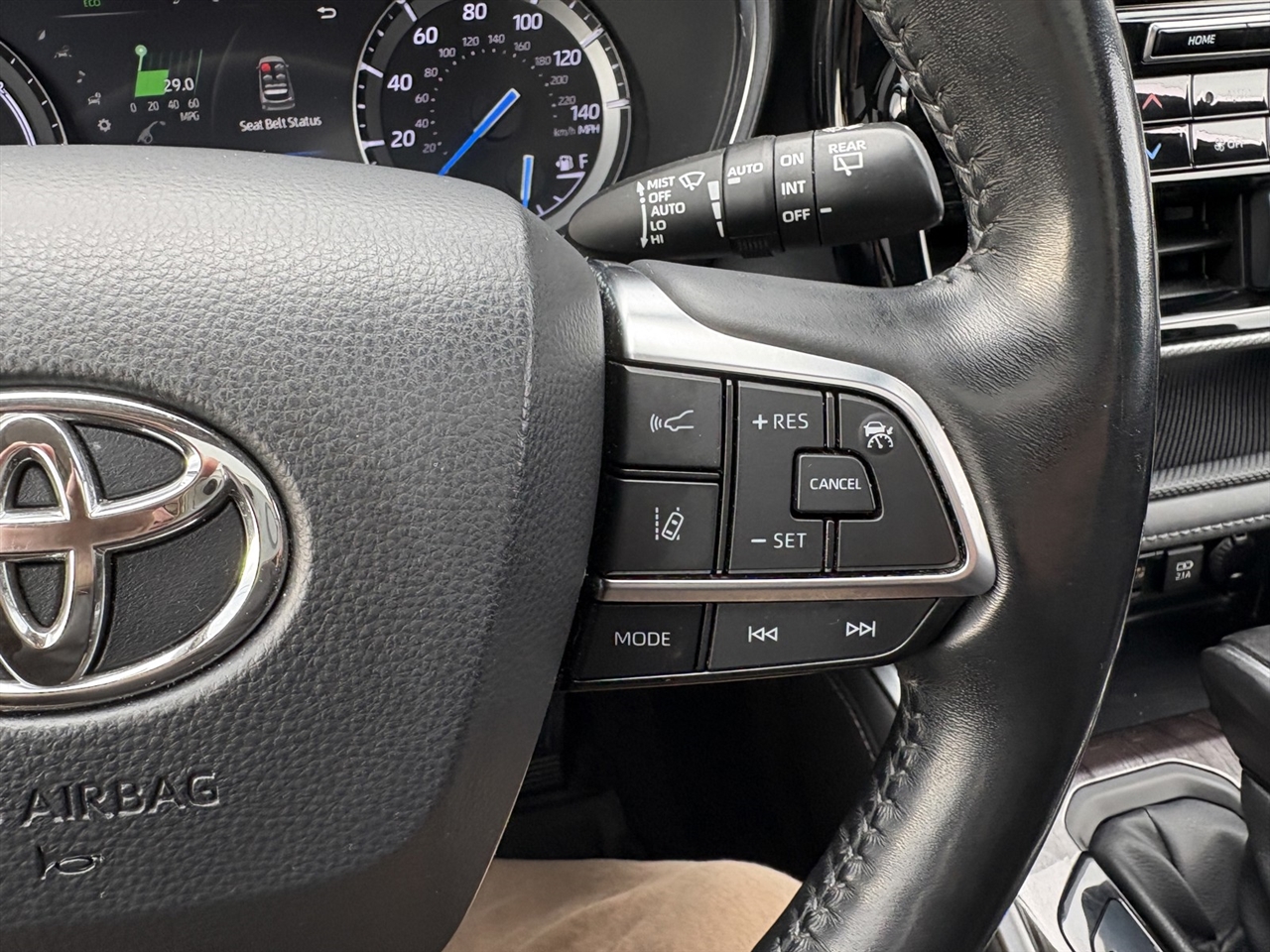 Toyota Highlander Hybrid Platinum AWD 2021