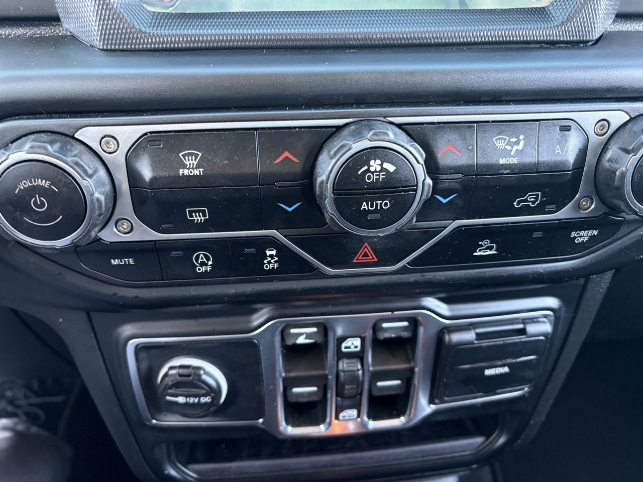 Jeep Gladiator Sport 2021