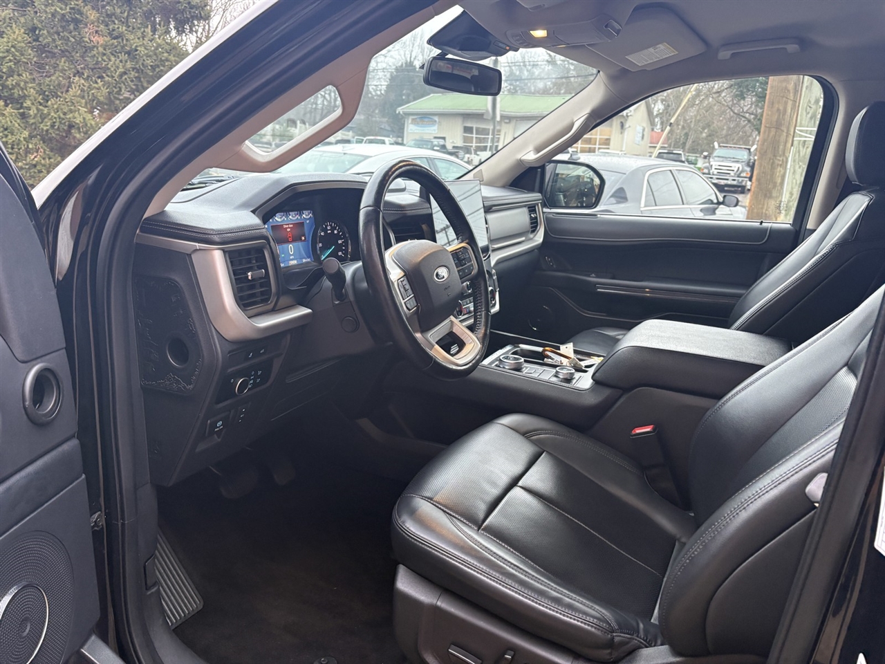 Ford Expedition MAX XLT 4WD 2023