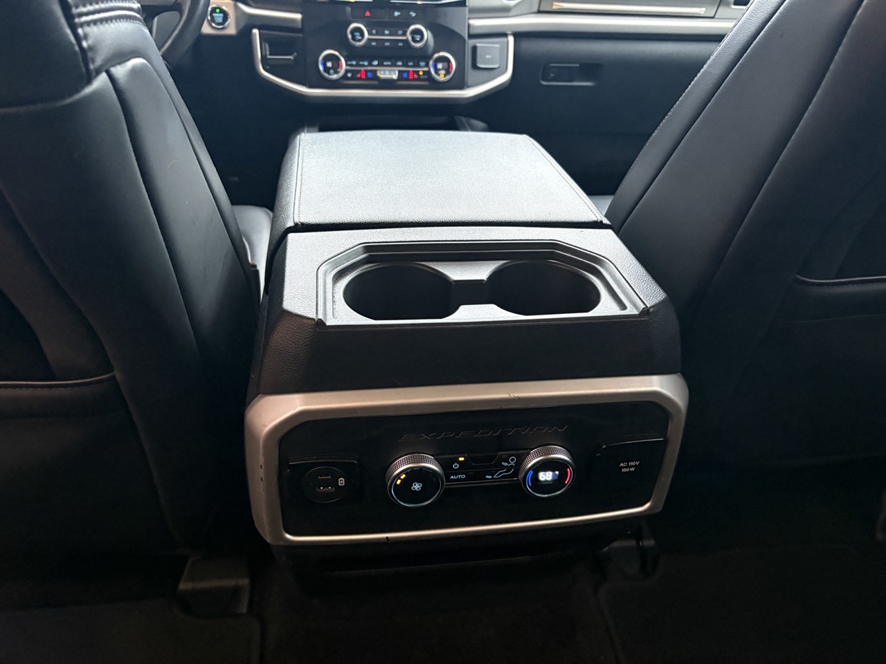 Ford Expedition MAX XLT 4WD 2023