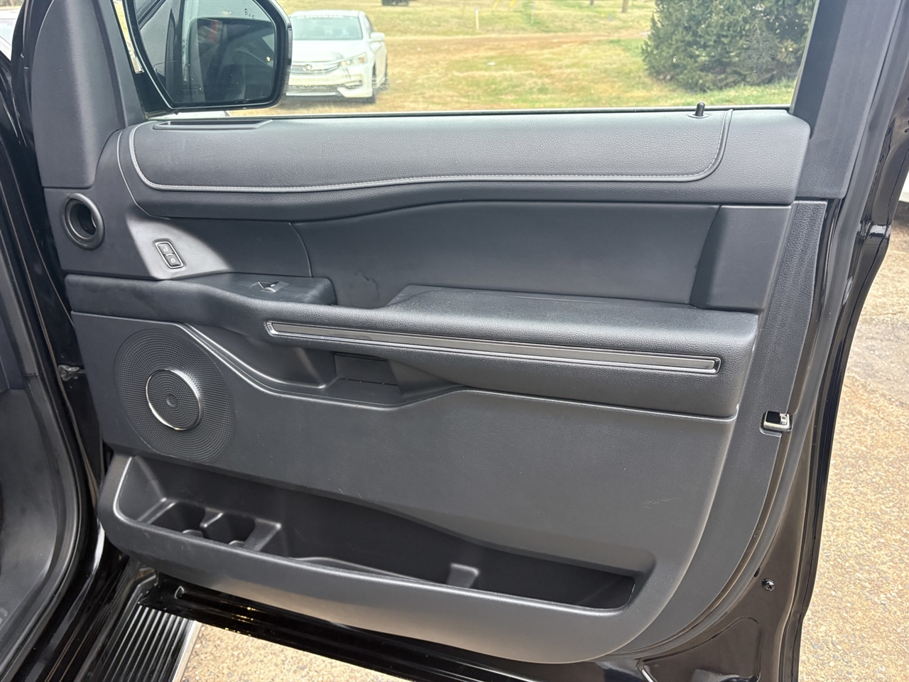 Ford Expedition MAX XLT 4WD 2023