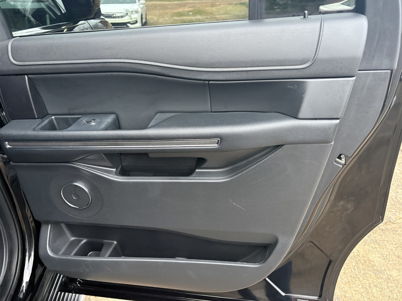 Ford Expedition MAX XLT 4WD 2023