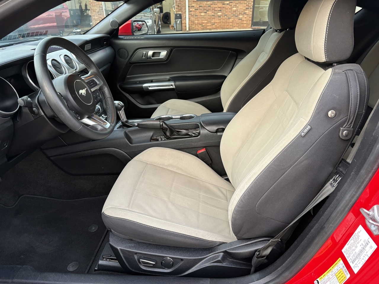 Ford Mustang EcoBoost Coupe 2018