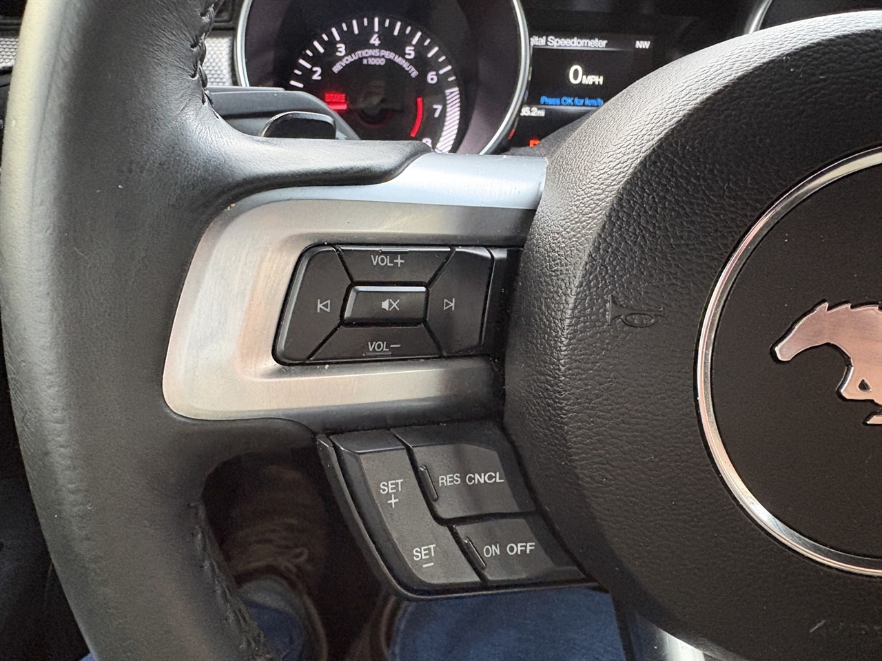 Ford Mustang EcoBoost Coupe 2018