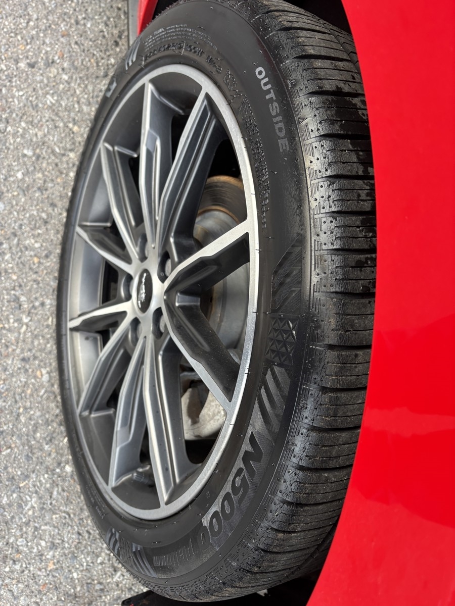 Ford Mustang EcoBoost Coupe 2018