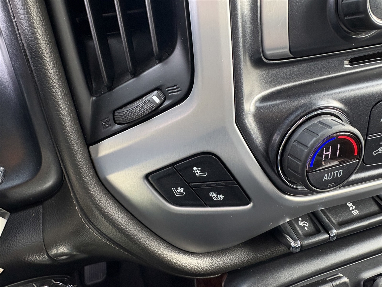 GMC Sierra 1500 SLT Crew Cab Short Box 4WD 2018