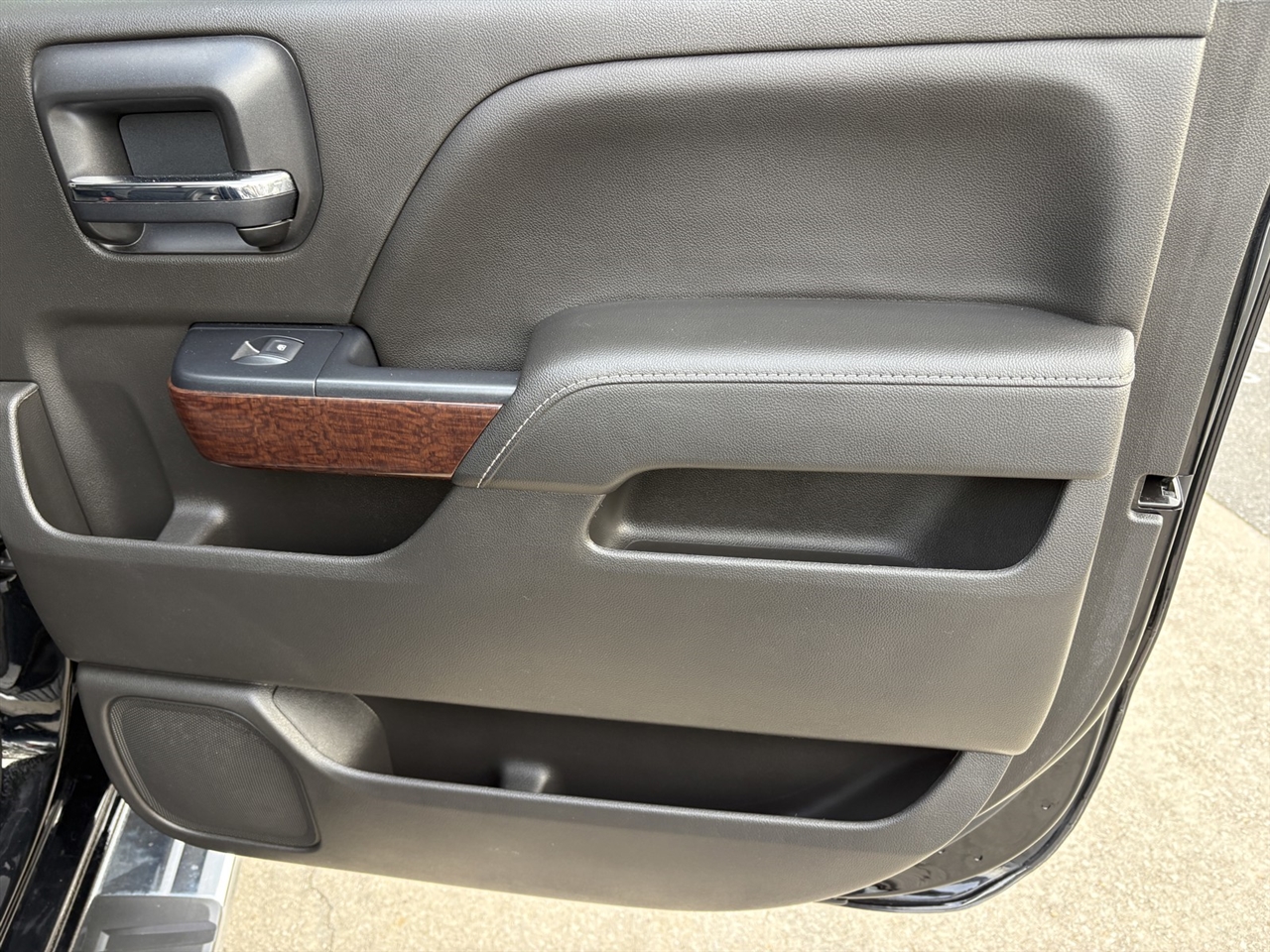 GMC Sierra 1500 SLT Crew Cab Short Box 4WD 2018