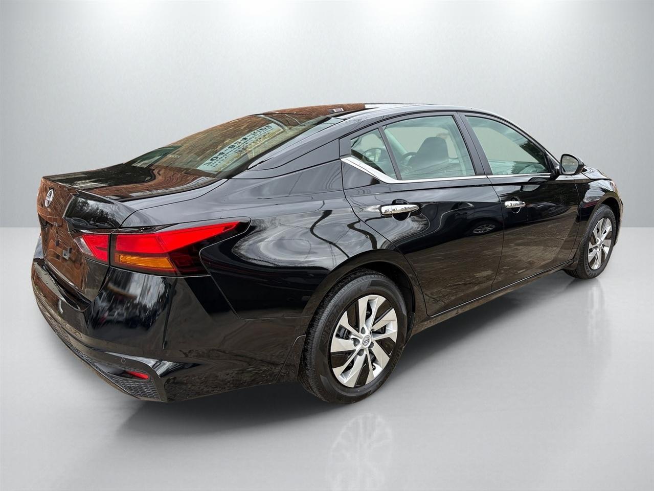 Nissan Altima 2.5 S 2023