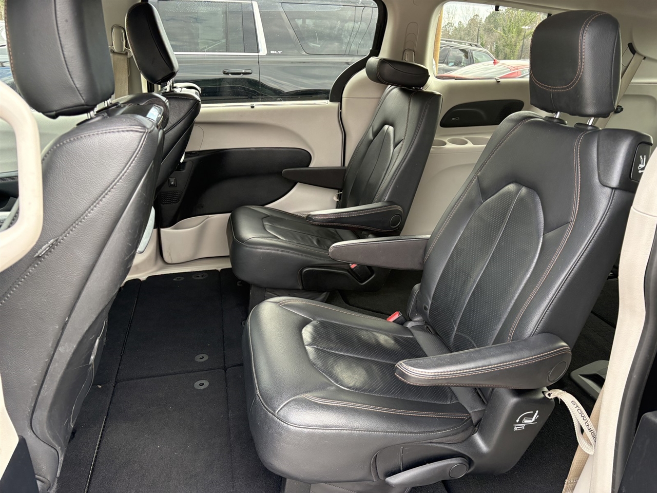 Chrysler Pacifica Touring-L Plus 2020