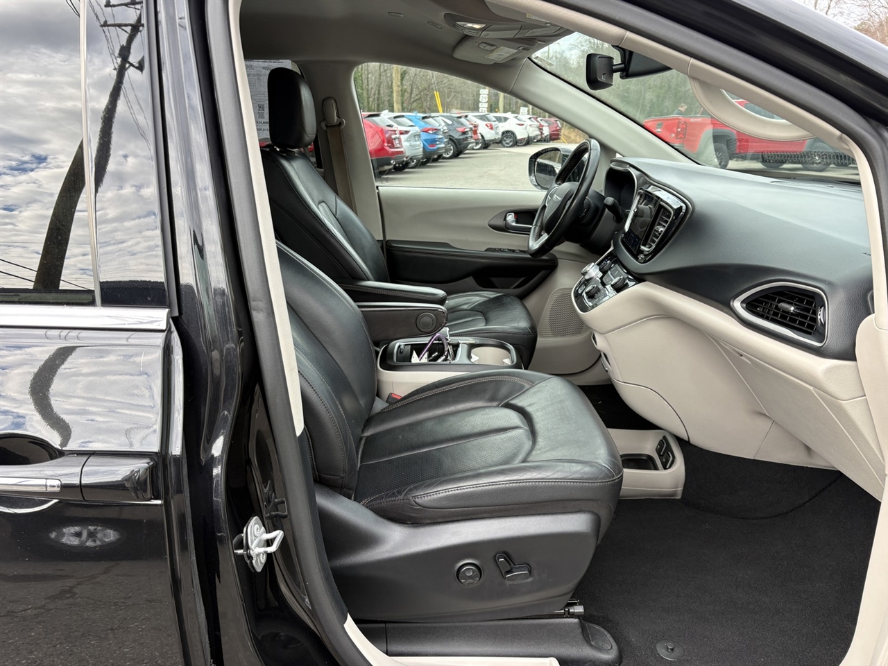 Chrysler Pacifica Touring-L Plus 2020