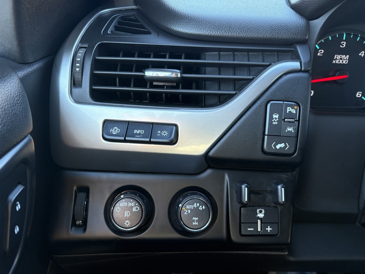 Chevrolet Tahoe Premier 4WD 2018