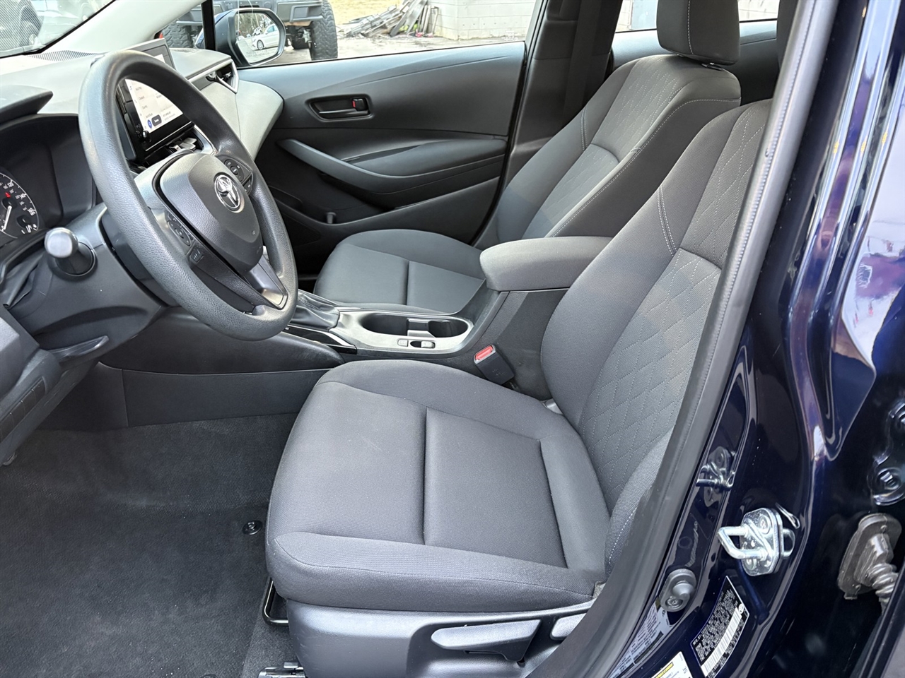 Toyota Corolla LE 2024