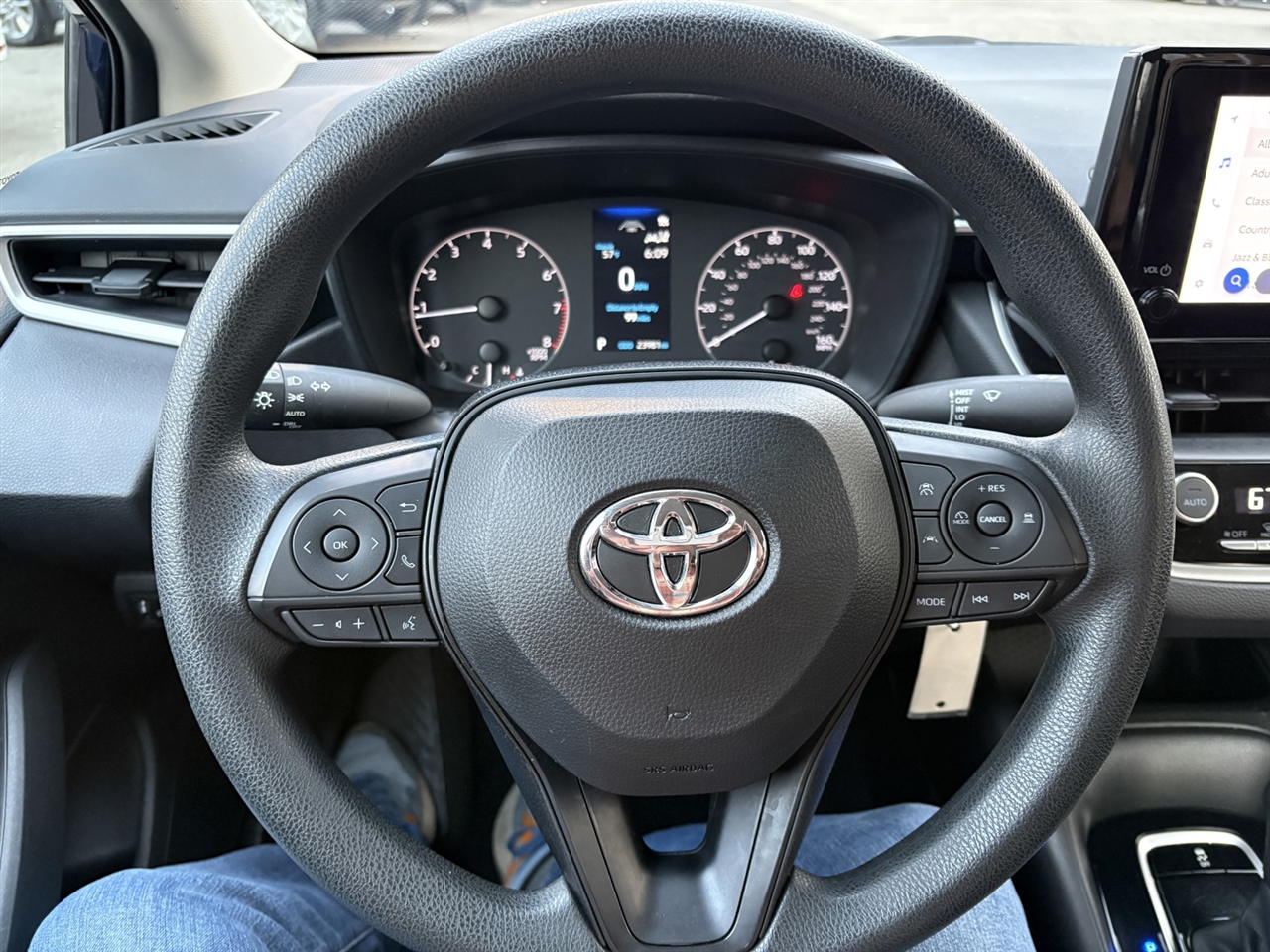 Toyota Corolla LE 2024