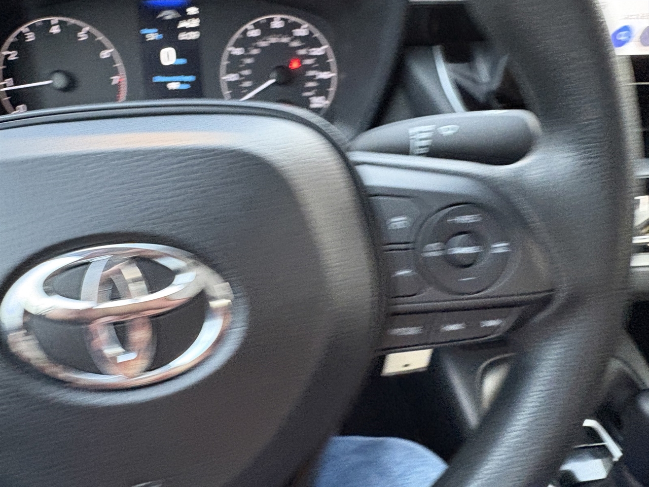 Toyota Corolla LE 2024