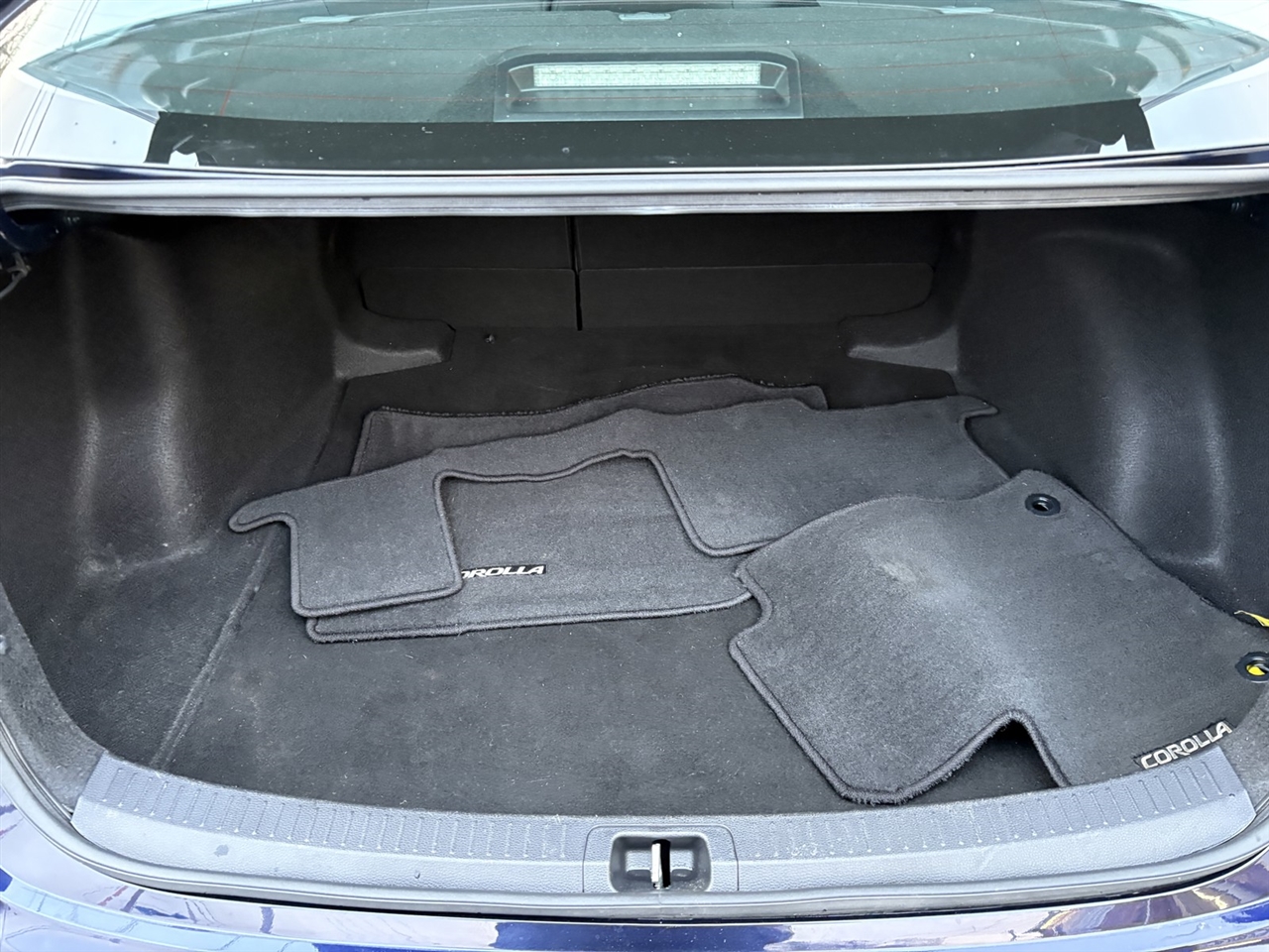 Toyota Corolla LE 2024