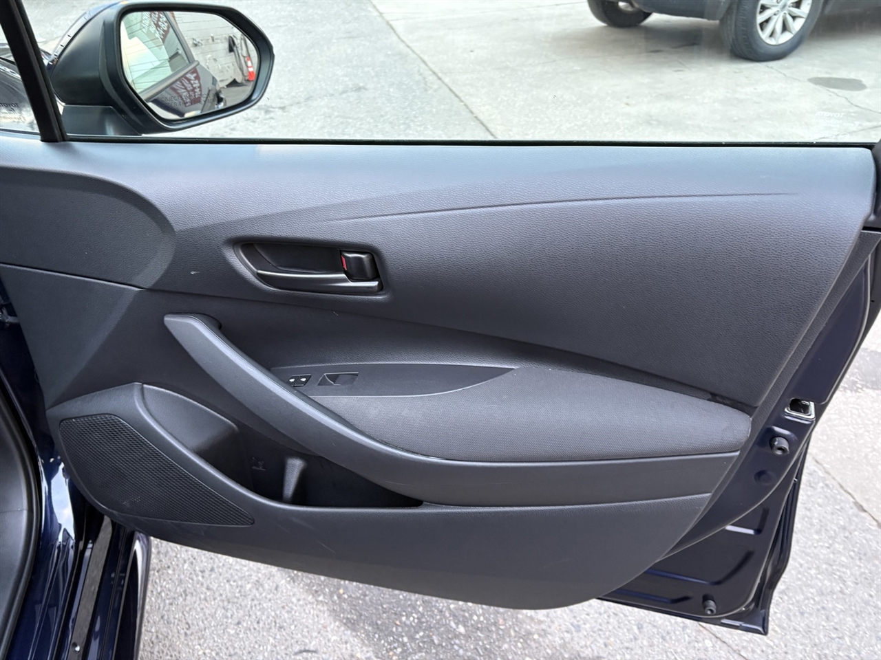 Toyota Corolla LE 2024