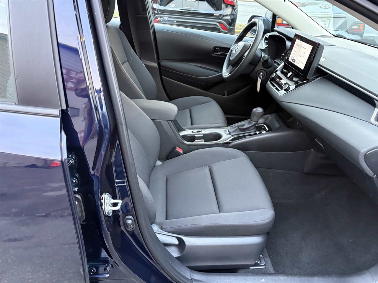 Toyota Corolla LE 2024