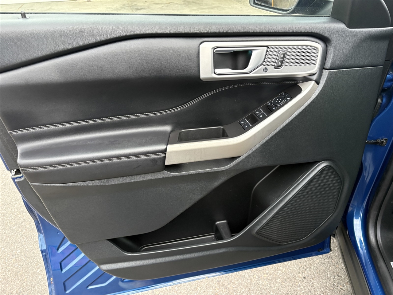 Ford Explorer Limited AWD 2023