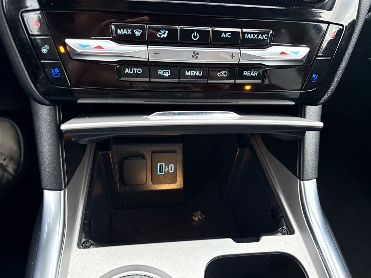 Ford Explorer Limited AWD 2023