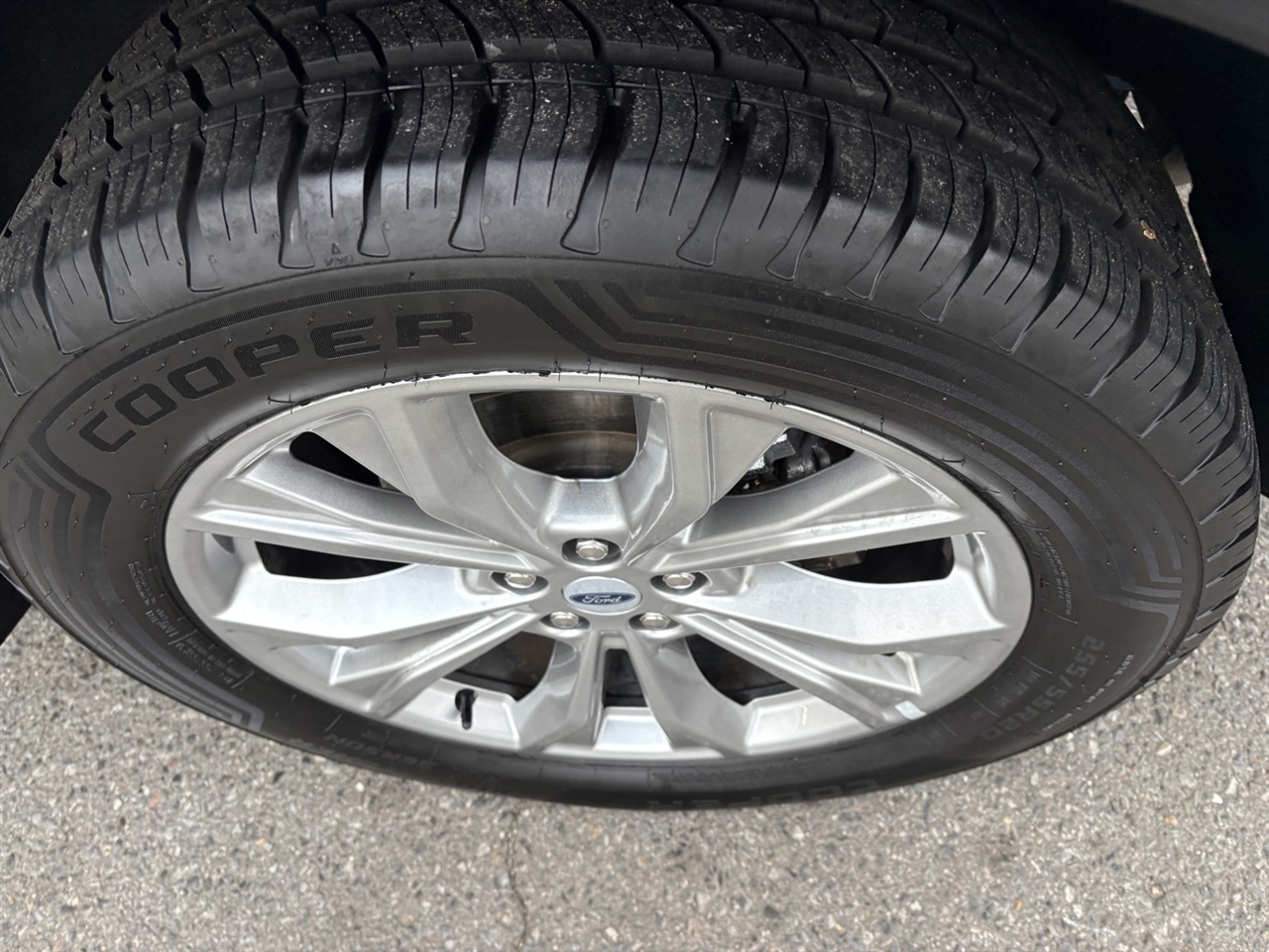 Ford Explorer Limited AWD 2023