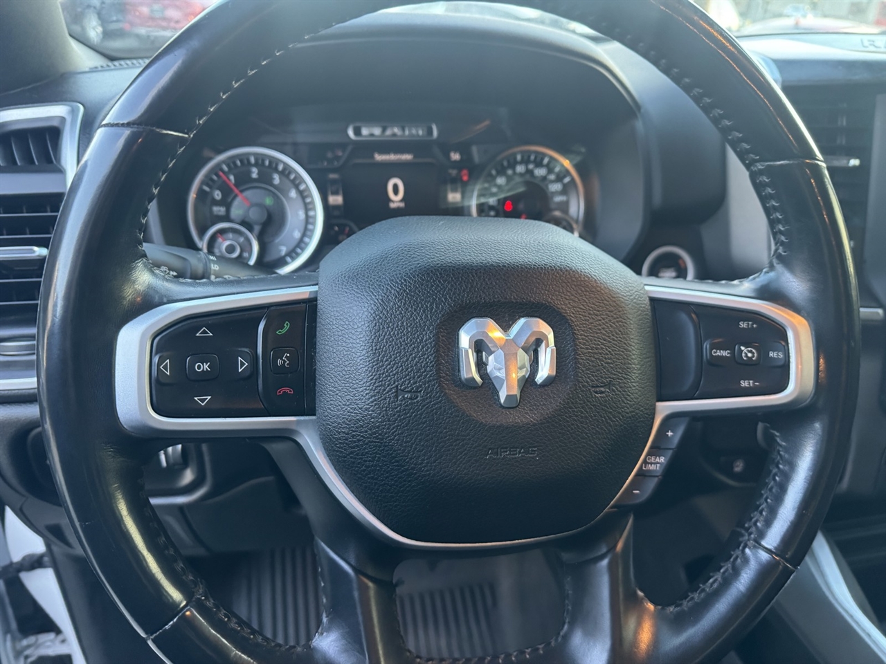 RAM 1500 Big Horn/Lone Star 4x2 Crew Cab 5'7" Box 2021