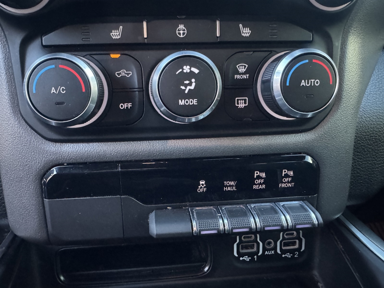 RAM 1500 Big Horn/Lone Star 4x2 Crew Cab 5'7" Box 2021