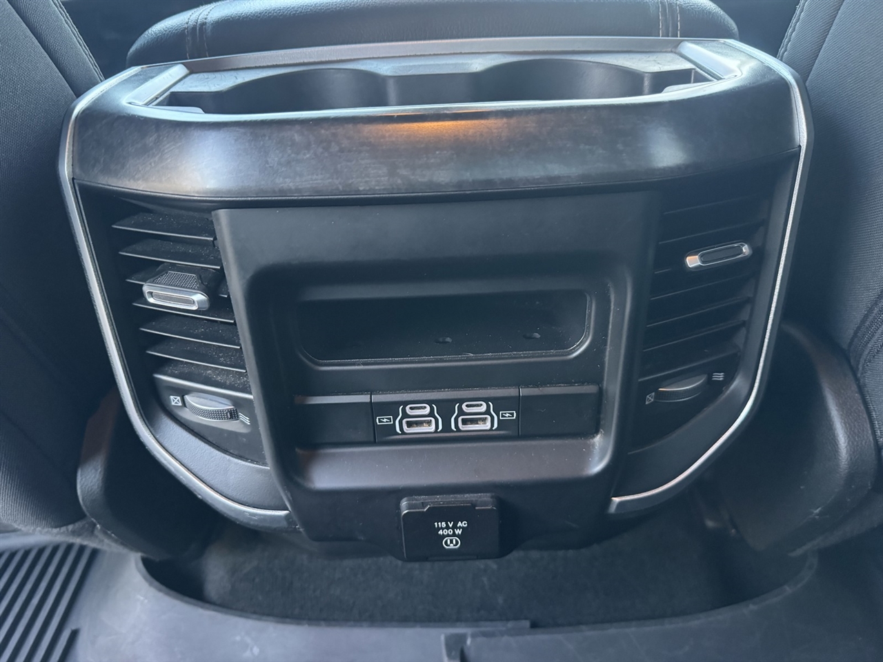 RAM 1500 Big Horn/Lone Star 4x2 Crew Cab 5'7" Box 2021