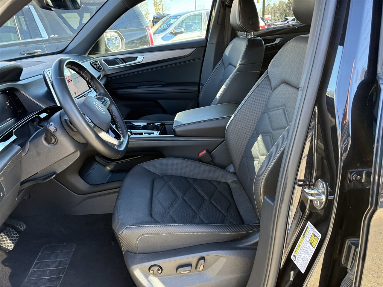 Volkswagen Atlas Cross Sport SE w/Technology AWD 2024