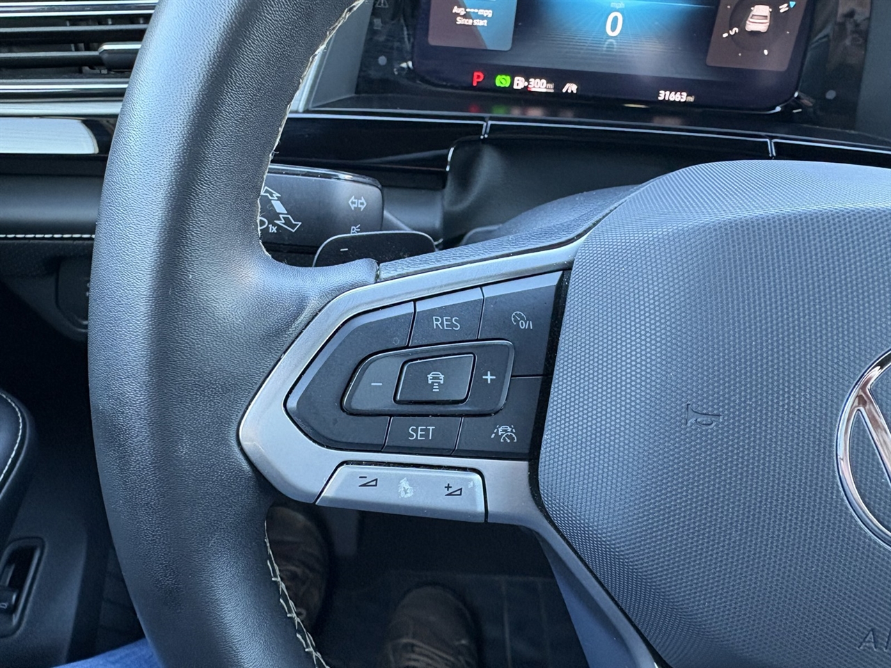 Volkswagen Atlas Cross Sport SE w/Technology AWD 2024