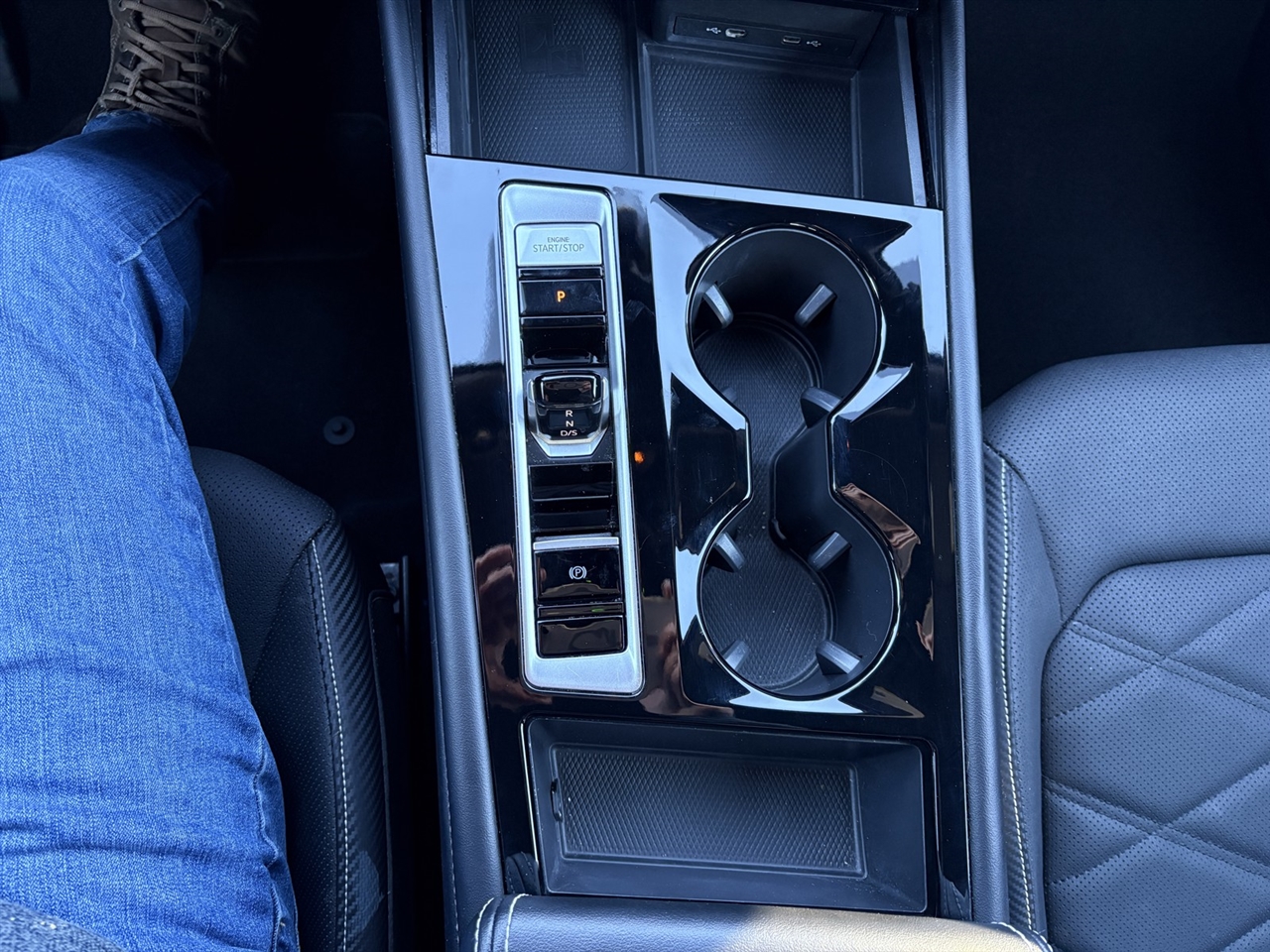 Volkswagen Atlas Cross Sport SE w/Technology AWD 2024