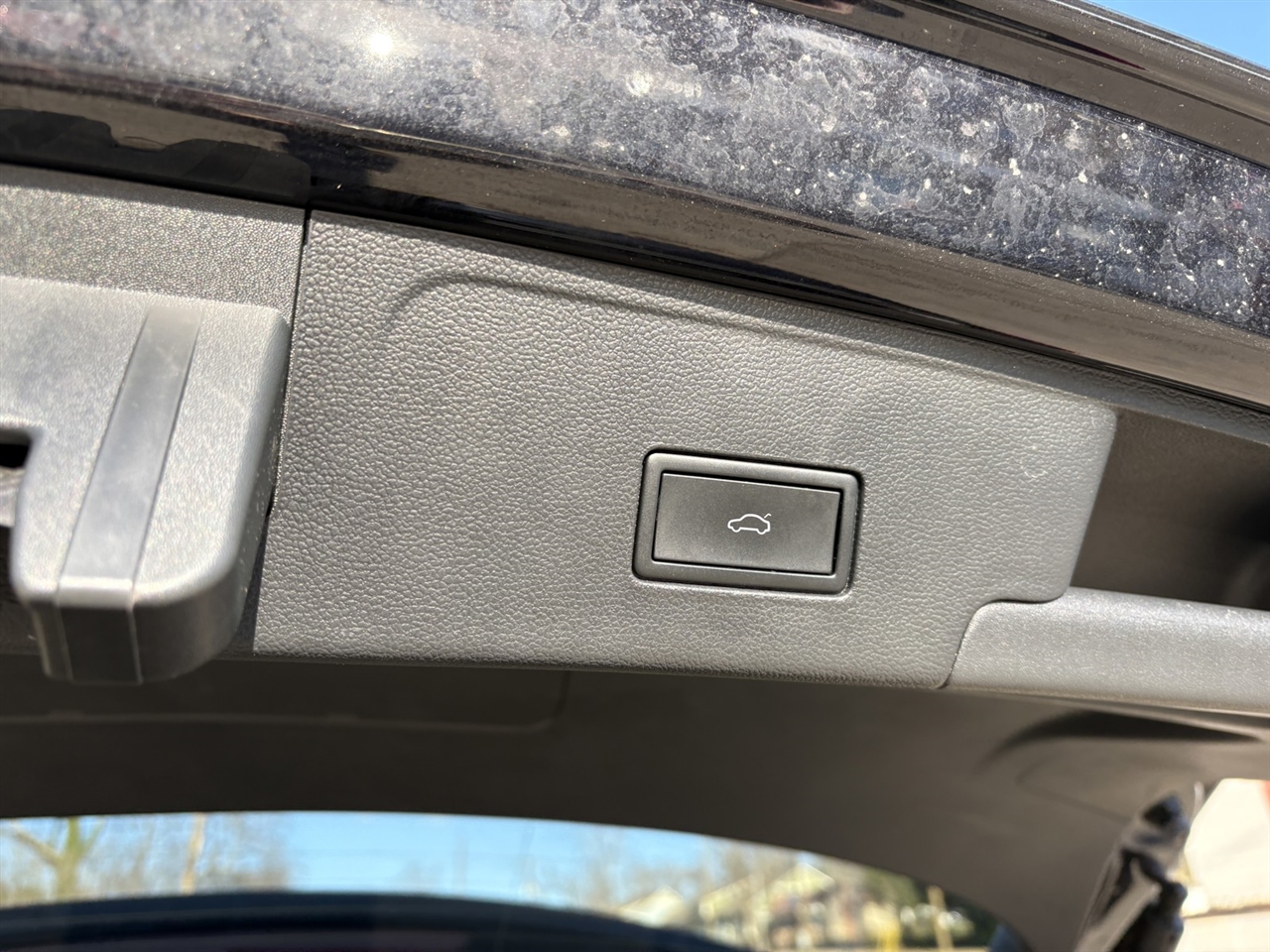 Volkswagen Atlas Cross Sport SE w/Technology AWD 2024